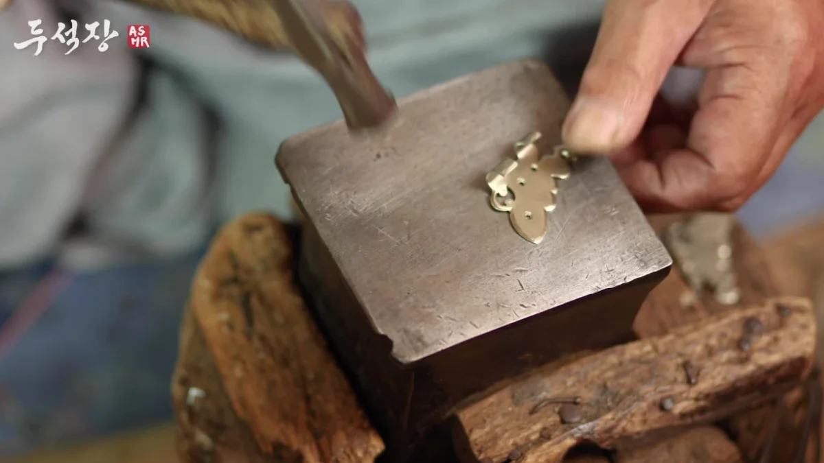 두석장 금속 공예